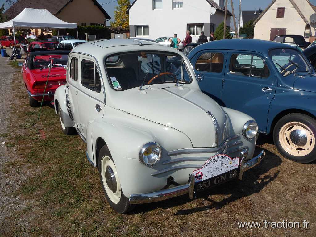 2011_rustenhart (100).jpg - 02/10/2011 - 68740 RUSTENHART 31ème Randonnée Internationale des Vendanges - Renault 4CV 3 moustaches